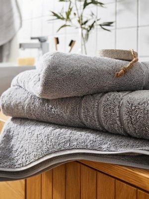 Luxury Marathon 510 Hand Towel