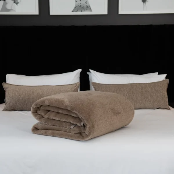 Belfiore Cobblestone Plain Blanket