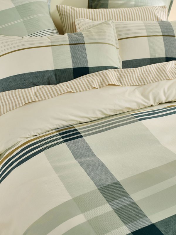 Levon Duvet Set
