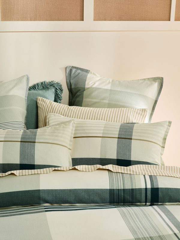 Levon Duvet Set