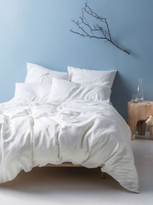 Nimes White Duvet Set