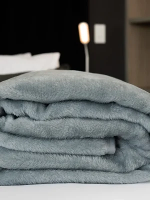 Belfiore Dove Plain Blanket