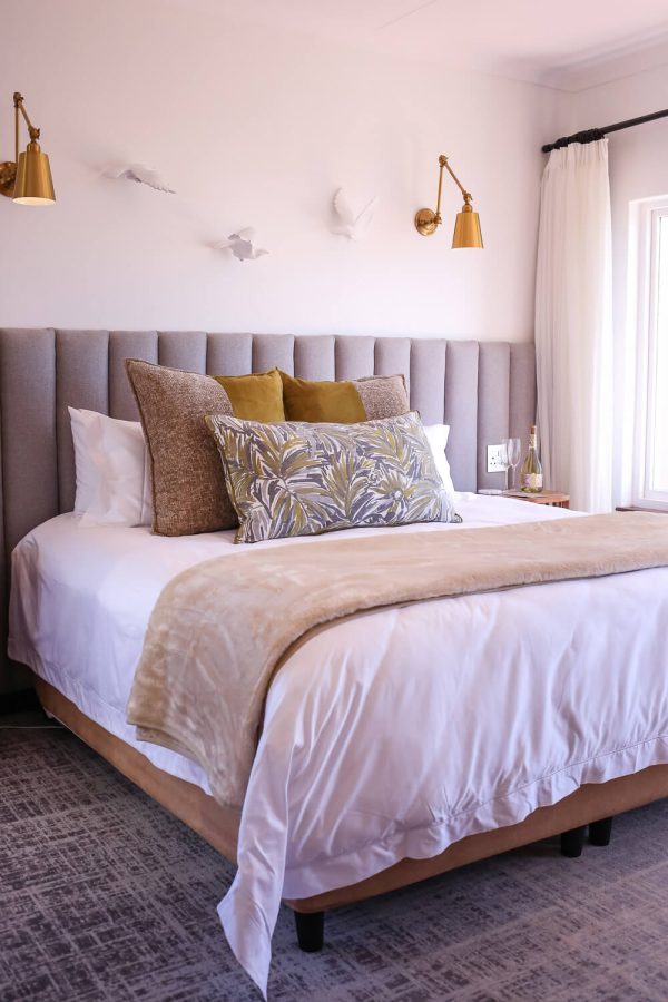 Belfiore Bone Plain Blanket