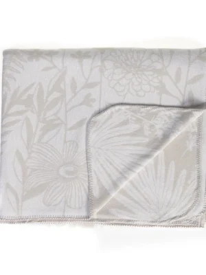 Amanda Meadow Fog/White