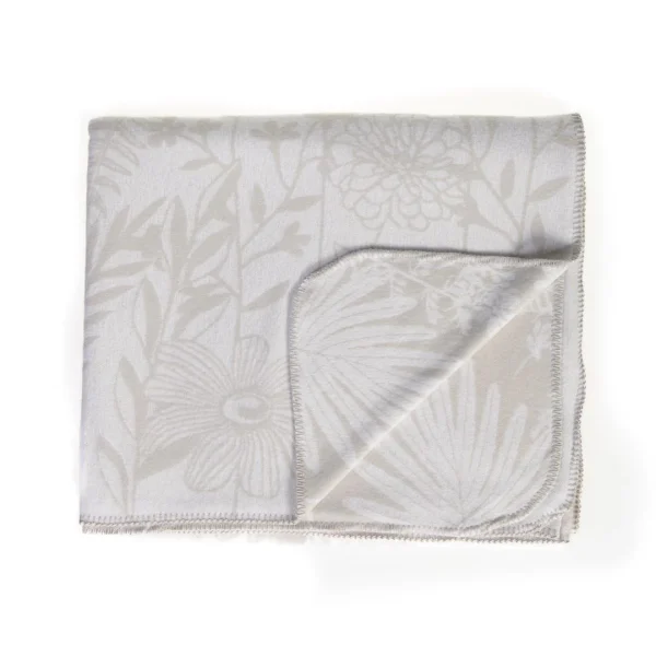 Amanda Meadow Fog/White