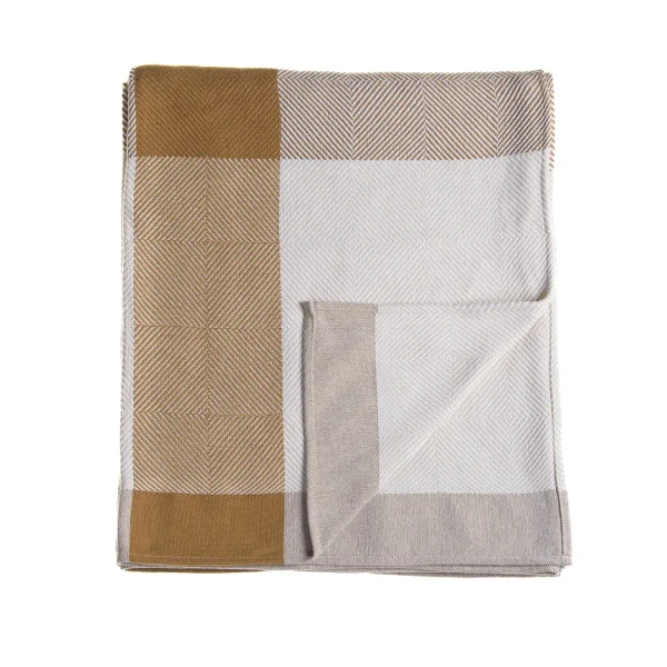 Protea Geometry Throws