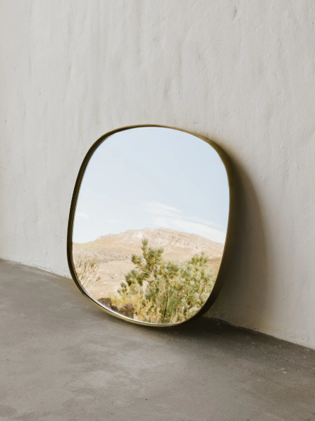 Garda Mirror