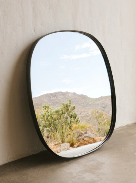 Garda Mirror