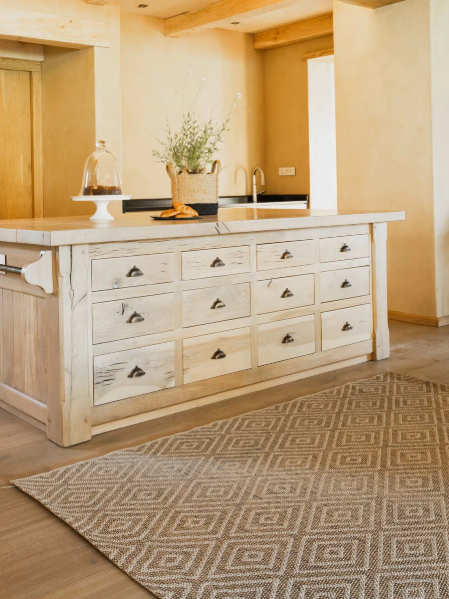 Expose Rug