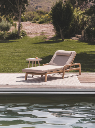 Tablewind Beach Rug