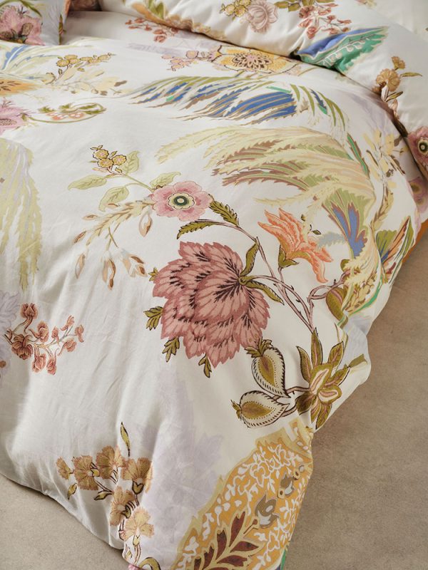 Larissa Duvet Set
