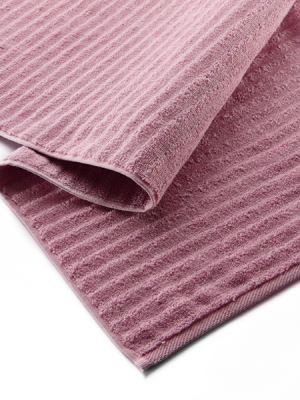 Onda Berry Pink Towels