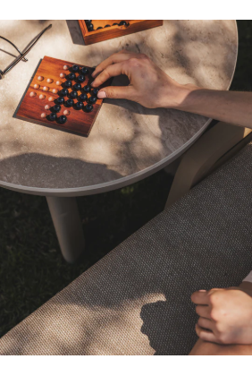 Pathos Shell Table Set