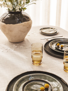 Tabi Shell Table Cloth