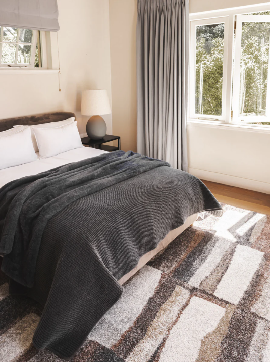 Storyline Darkest Hour Quilt