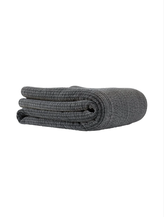 Storyline Darkest Hour Quilt