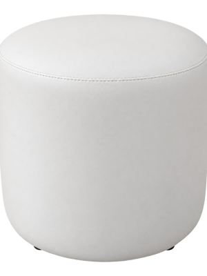 633c49ba-f9ae-445b-89f3-1a6677b9df71 Vinout Creme Ottoman